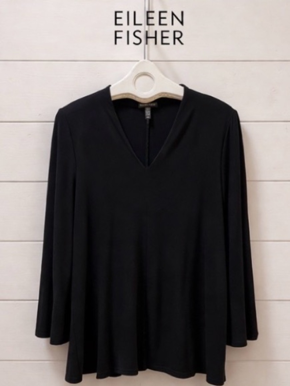 Eileen Fisher Black Raw-Edge V-Neck Top – Size M